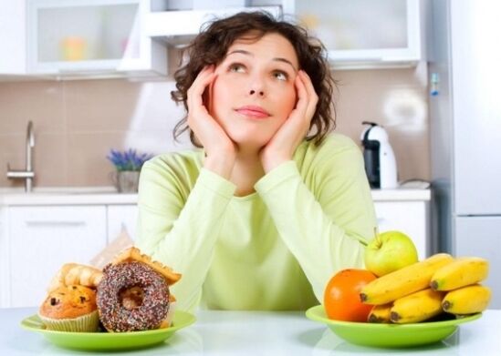 Sağlıklı bir meyveyi doyurmak için zihinsel açlık önerilir. 